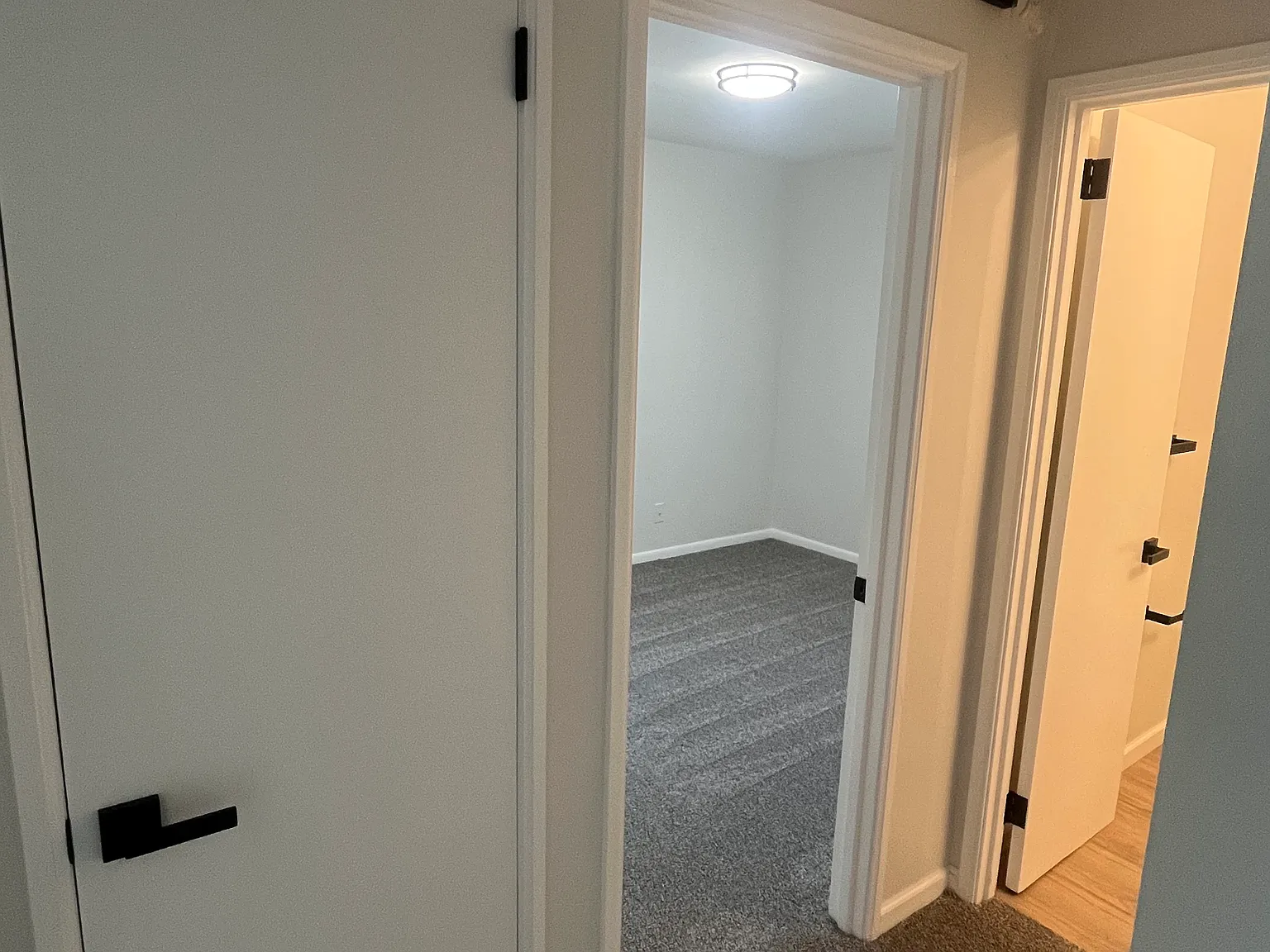 Bonnie Brae Ave NE, Warren — Photo 4