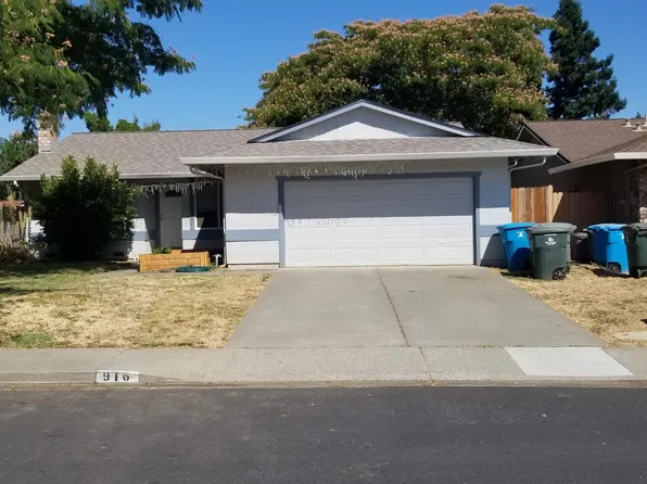 910 La Cruz Ln, Vacaville, CA 95687