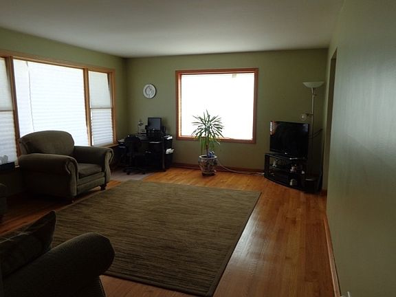 3rd image of 9226 S 77th Ave