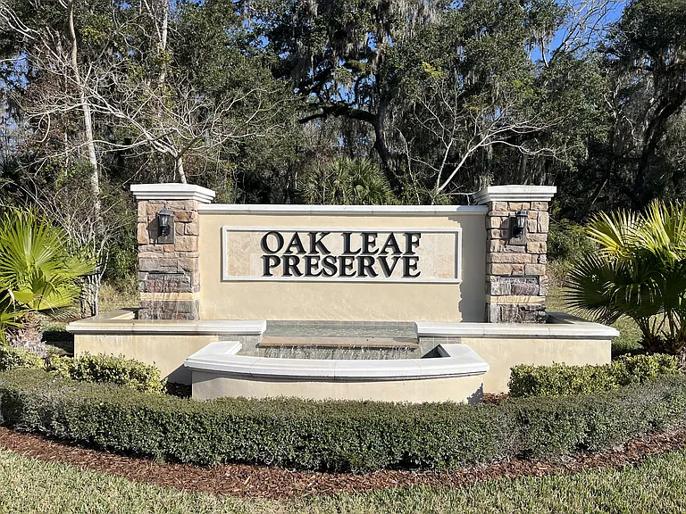 2219 Lake Preserve Cir — Photo 13