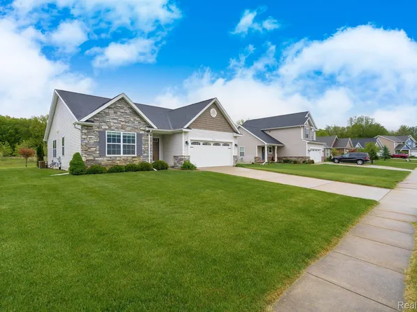 13135 River Rock Pass, Linden, MI 48451