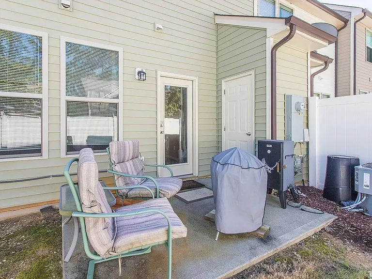 3243 Warm Springs Ln — Photo 11