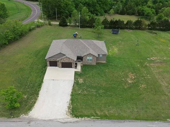 18447 Charity Dr, Dixon, MO 65459