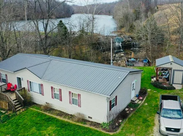 2692 Sportsman Lake Rd, Campbellsville, KY 42718