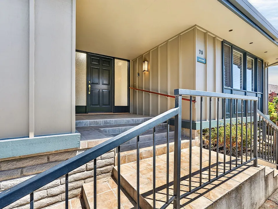 79 Del Mesa Carmel