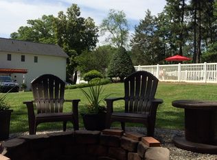 733 S Main St, Mount Holly, NC 28120