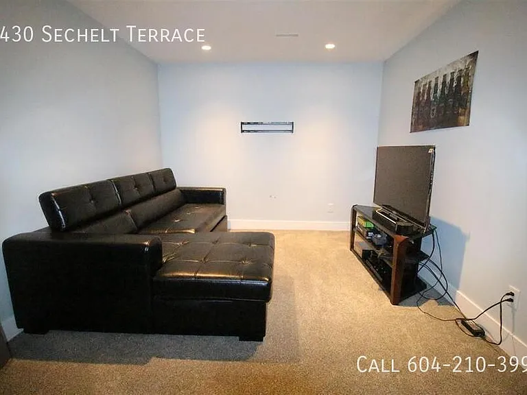 3430 Sechelt Ter — Photo 18