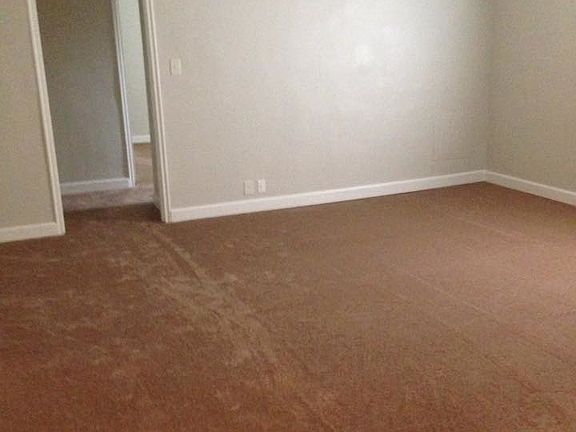 5th image of 2358 S Patterson Blvd #15