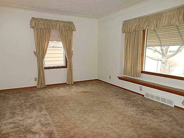 2nd image of 1354 Luscombe Dr