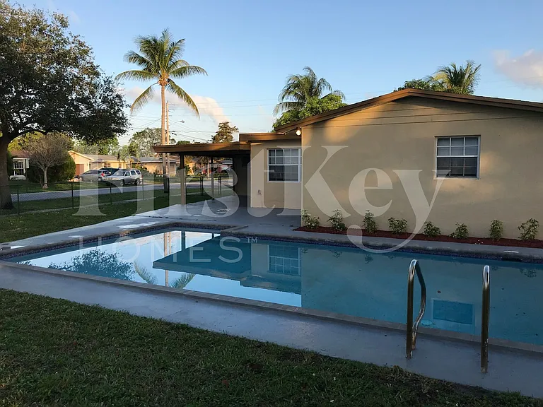 4896 NW 6th Ct — Photo 16