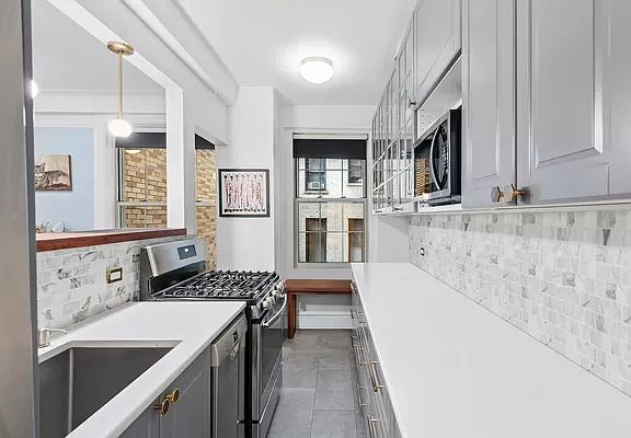 5th image of 639 W End Ave #2C