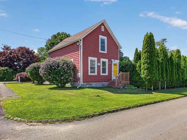 117 Bridge St, Fairhaven, MA 02719