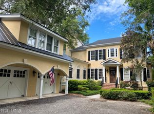 19 Waterside Dr, Beaufort, SC 29907