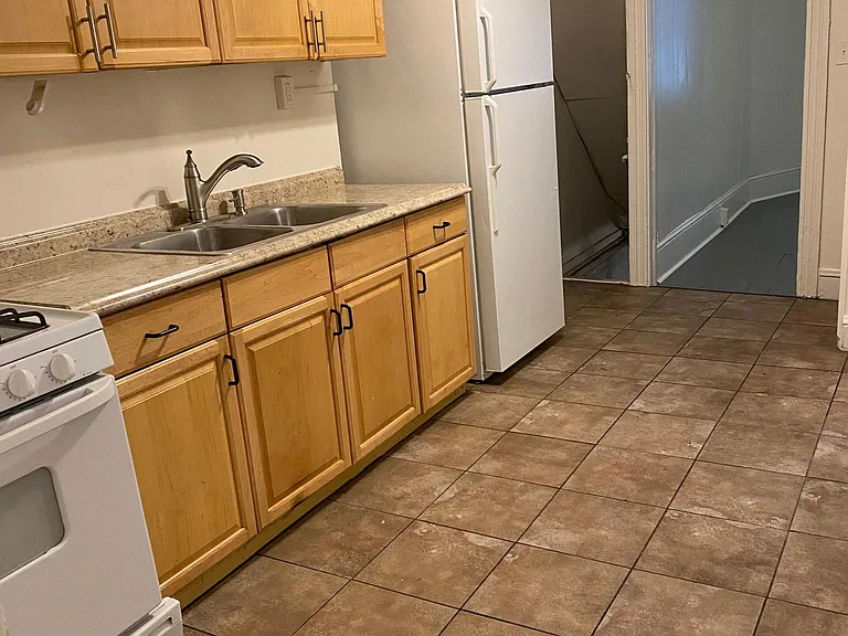 939 N Lime St #1 — Photo 9