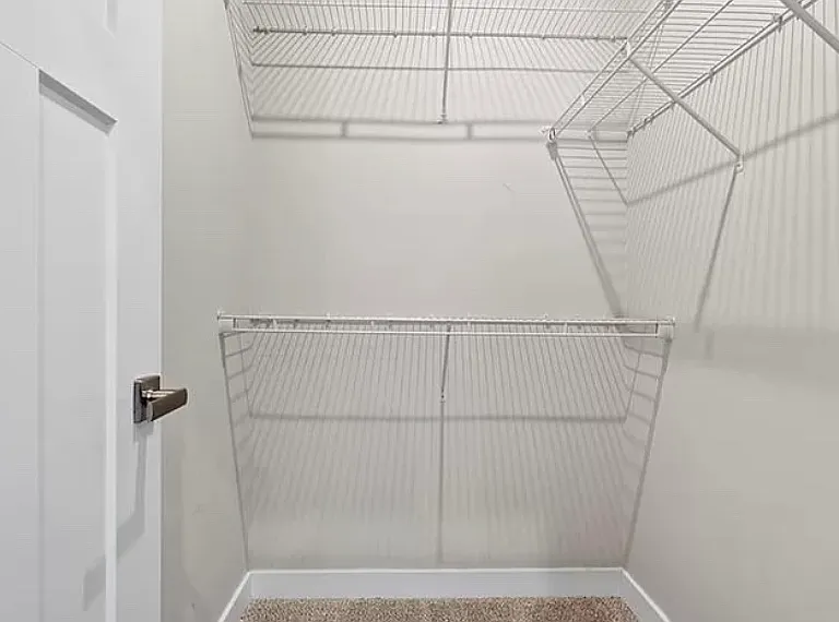 902 Avast Way — Photo 24