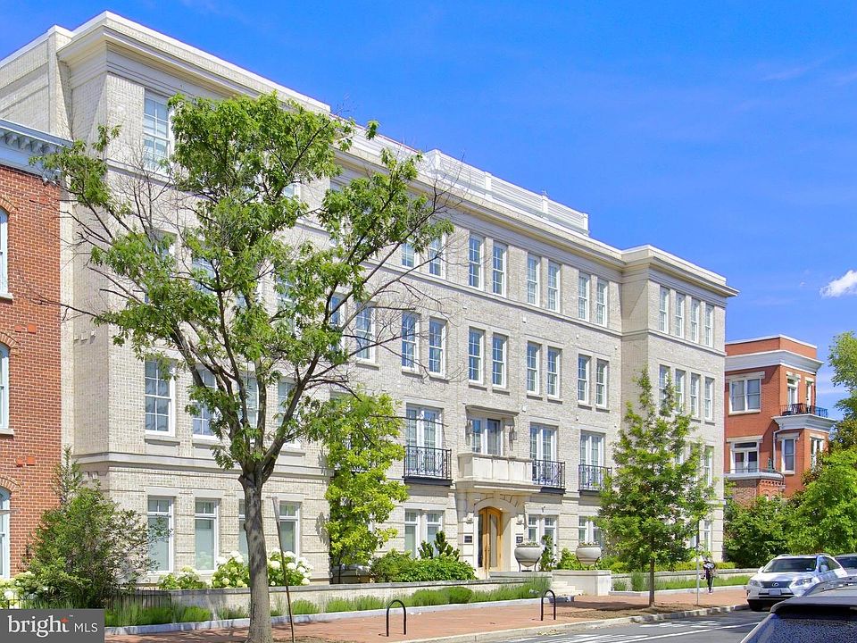 1st image of 300 8th St NE #Penthouse 502