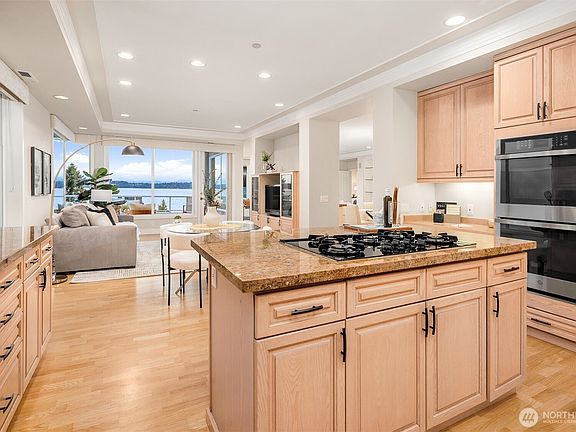 5th image of 6424 Lake Washington Boulevard NE #34