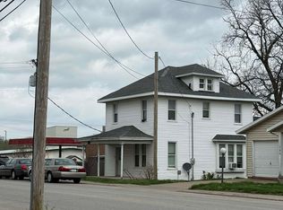 118 W Burlington Ave, West Burlington, IA