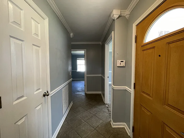 940 Wedgewood Way — Photo 3