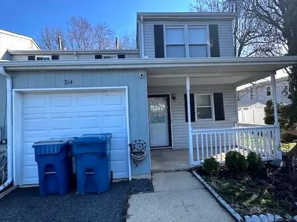 154 Freedom Trl, New Castle, DE 19720