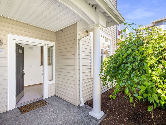 2nd image of 1855 Trossachs Blvd SE Unit 1502