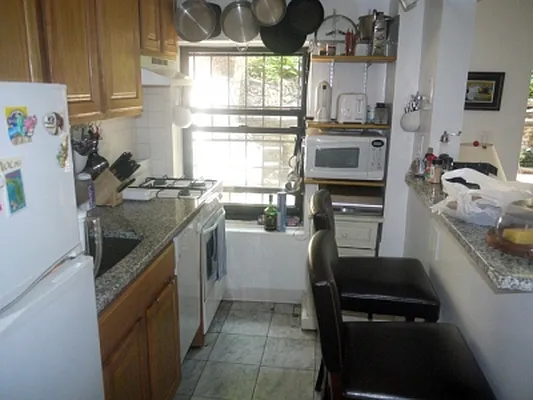 Rented by Citi Habitats | media 40