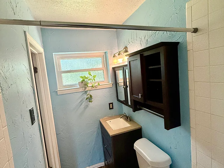 6728 Karen Dr — Photo 20