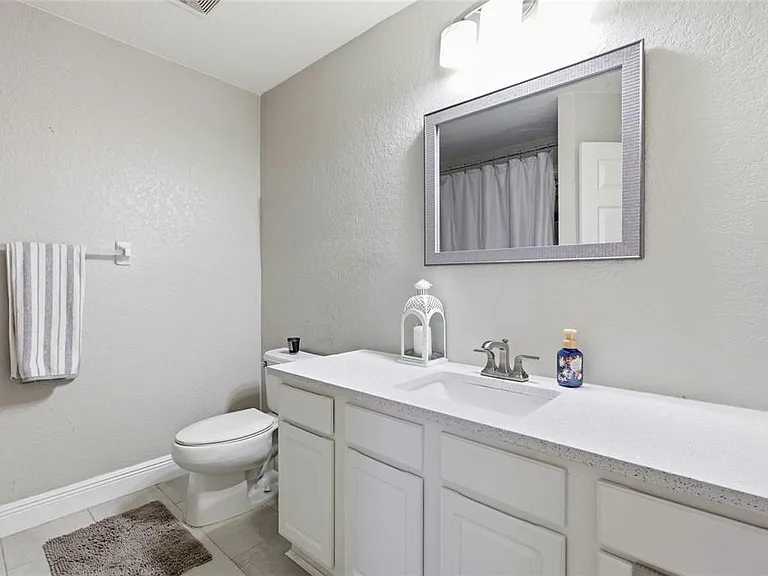 15048 Bellinkoff Ln — Photo 27