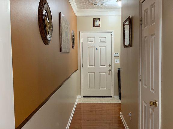Hallway(frontdoor)