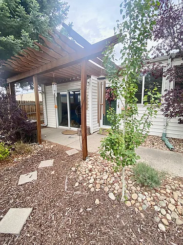 4360 Gray St Photo 1