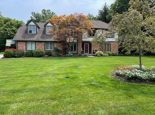 8513 Twin Pointe Cir, Indianapolis, IN