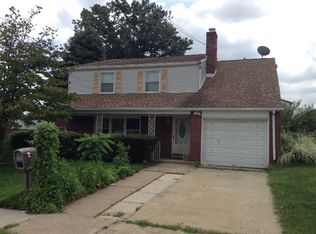 2116 Fulmer St, Philadelphia, PA 19115