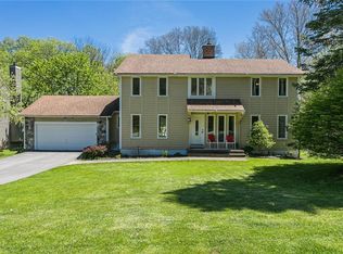 12 Millwood Ct, Pittsford, NY 14534