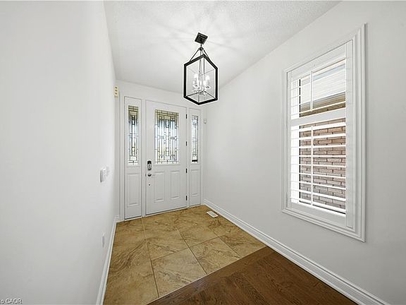3rd image of 114 Chaumont Dr