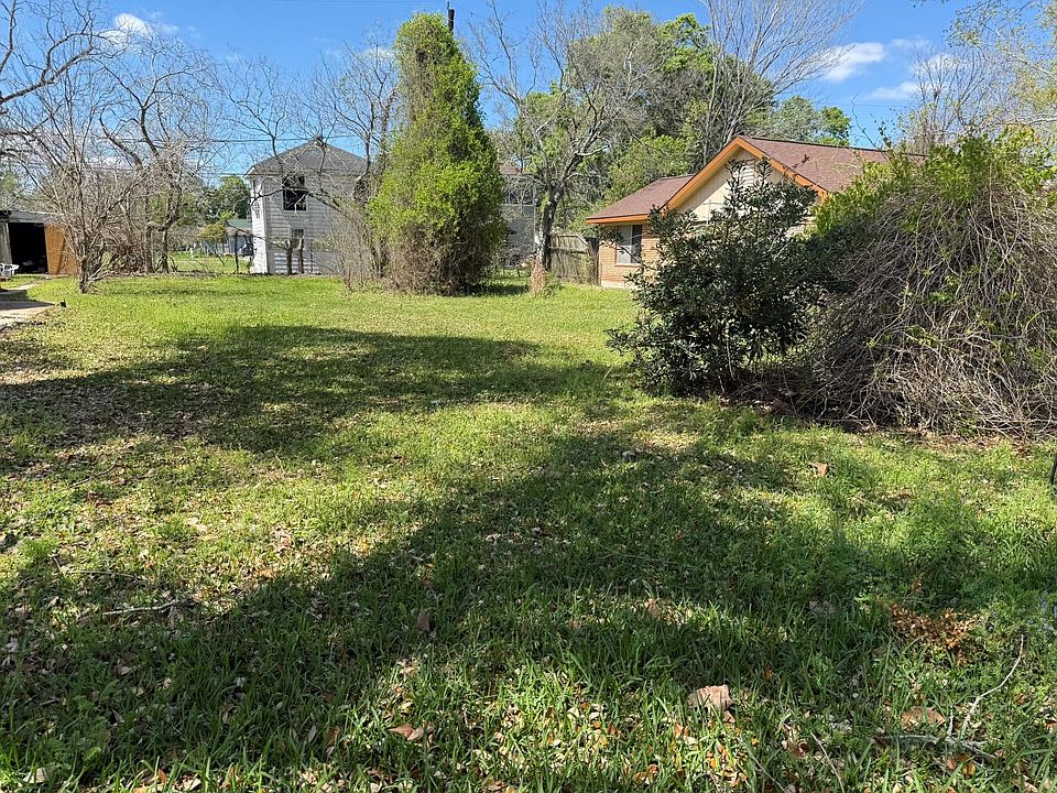 2nd image of 3100 Hamilton St