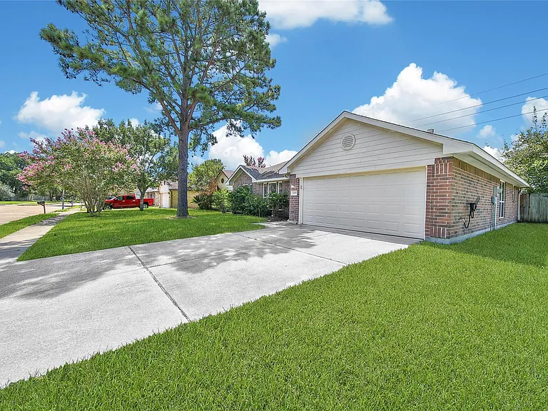 22203 Eagle Meadow Dr — Photo 21
