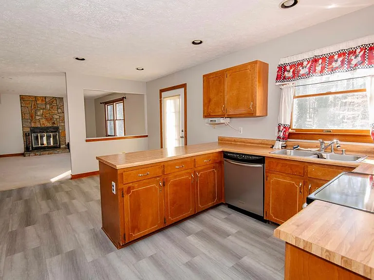 108 Trinity Woods Dr — Photo 6