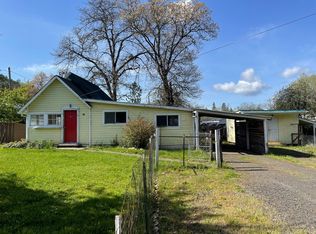 35 Maple St, Shady Cove, OR 97539