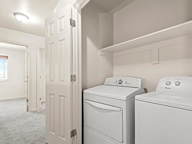 washer and dryer included, conveniently located