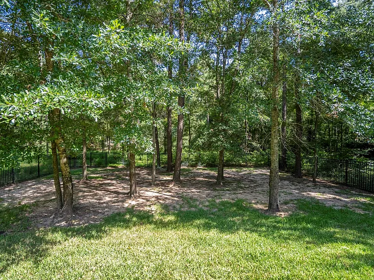 11306 Longmire Creek Ct — Photo 42