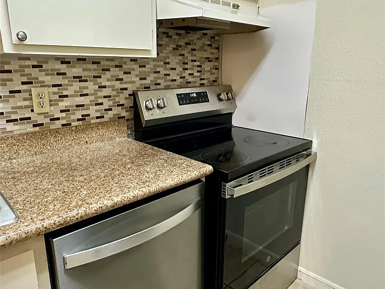 2750 Holly Hall St #1215 — Photo 11