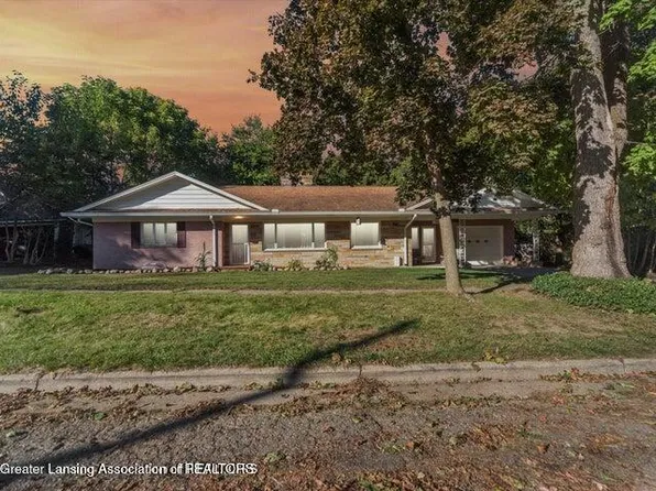 204 Crandall St, Albion, MI 49224