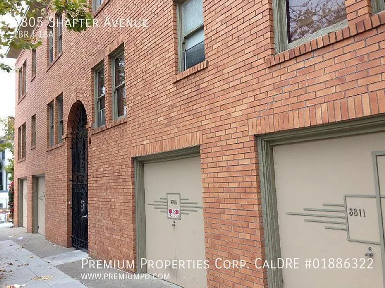 3805 Shafter Ave — Photo 26