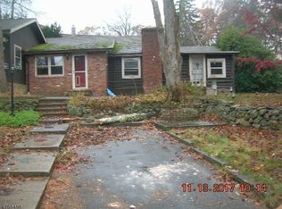 1 Lindberg Trl, Rockaway, NJ 07866