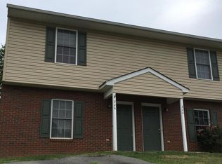 226 E Augusta Ave #228, Vinton, VA 24179