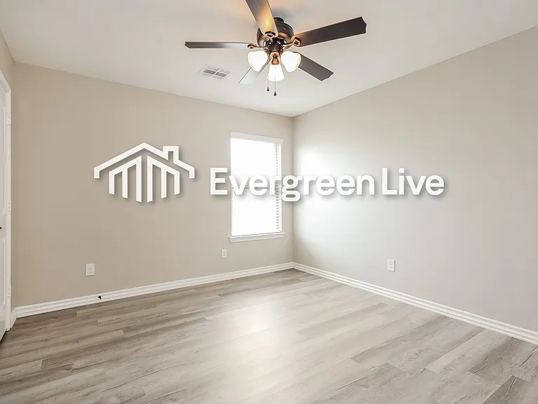 10205 NW 25th St — Photo 11