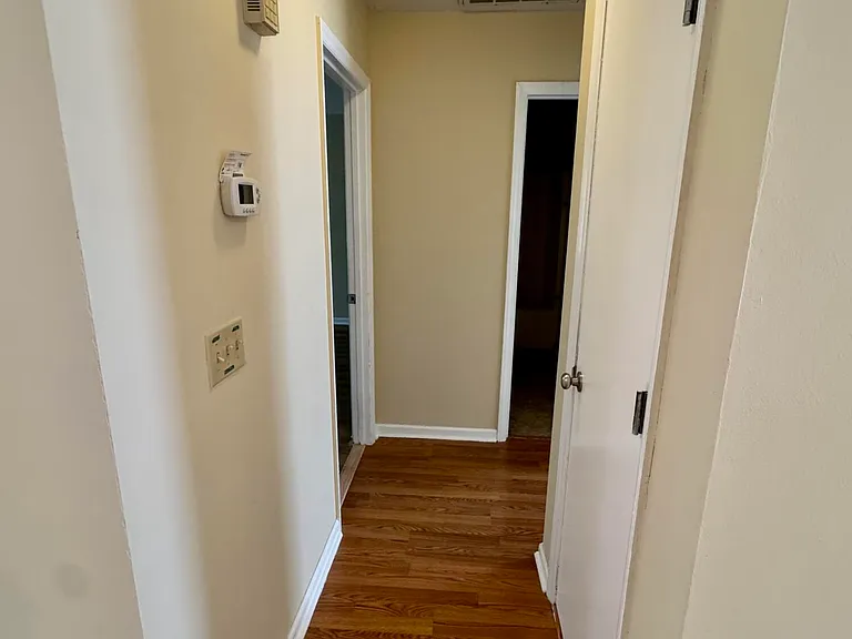 2107 E 3rd St #B — Photo 5