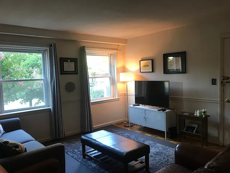 2605 Park Avenue — Photo 6