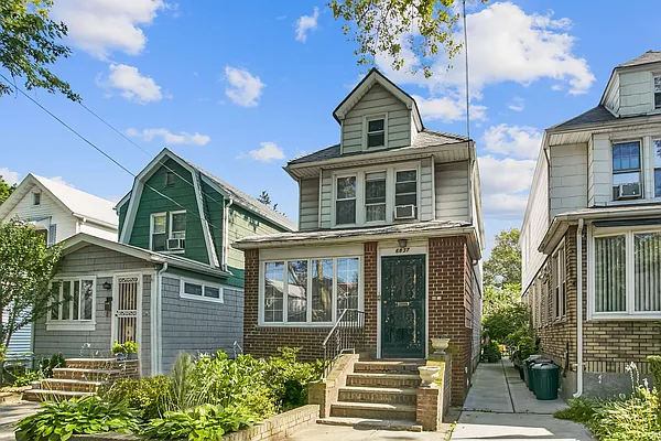 Sold by Halstead Real Estate | media 20