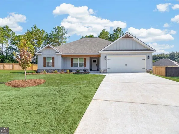 214 Hampton Chase, Perry, GA 31069